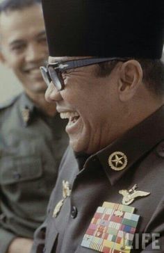 Presiden RI Pertama, Ir Soekarno (sumber:id.printerest.com)