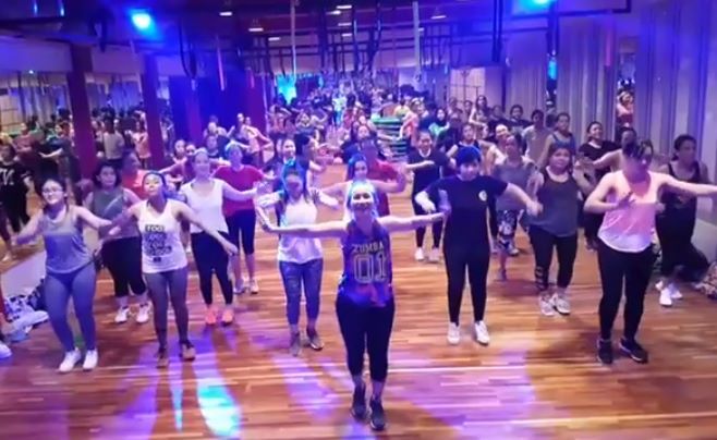 kelas zumba tak pernah sepi peserta (dok. pribadi)