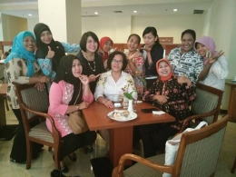 Dengan para trainer dari Indonesia bagian Timur | Dokpri