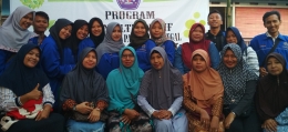 Foto Bersama Ibu - Ibu Organisasi Desa