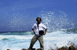 Gelombang besar tak menyeretku hanya melemparkan ke tepi pantai laut selatan. Dokpri