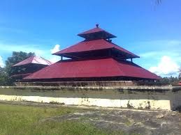 Masjid Tua Indrapuri di Aceh (triptrus.com)