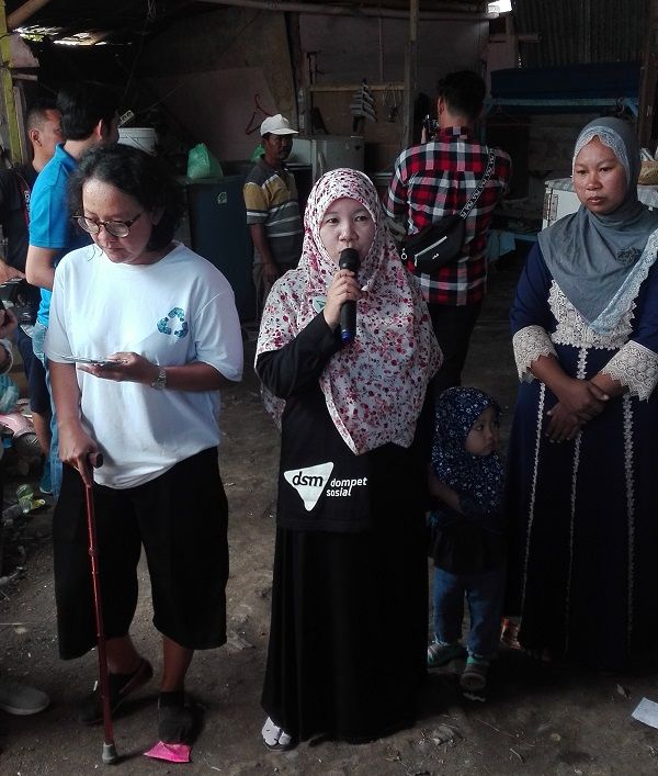 Ibu Ningsih bersama Ibu Siti dari DSM dan perwakilan Danone Indonesia (dokpri)