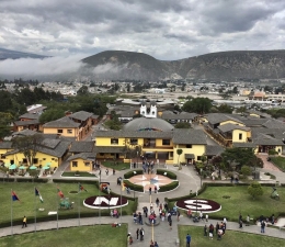 Ciudad Mitad del Mundo, Quito. Dokpri