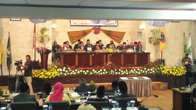 Suasana Pengucapan Sumpah/Janji Anggota DPRD Kalsel 2019-2024, Senin (09/09) pagi