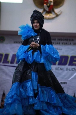 Nurhayati peserta juara 1 Unique Fashion. (Dok. Pribadi)