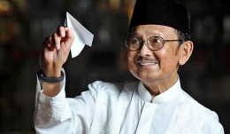 Putera terbaik bangsa Indonesia, B J Habibie. Dok : Tribun news