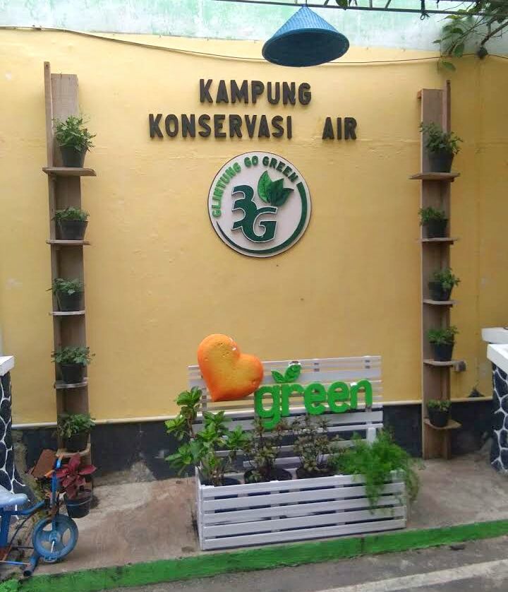 Aku dan Air,Gerakan Menabung Air,Menabung Air hujan,Kampung Glintung,Glintung Go Greensudut taman di Kampung Glintung (dokpri)