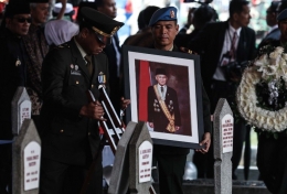 Jenazah Mantan Presiden Indonesia BJ.Habibie dikuburkan di TMP Kalibata pada kavling nomor 120 (Doc Kompas)