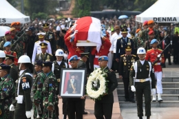 Jenazah Mantan Presiden Indonesia BJ.Habibie dibawa ke TMP Kalibata (Doc Kompas)
