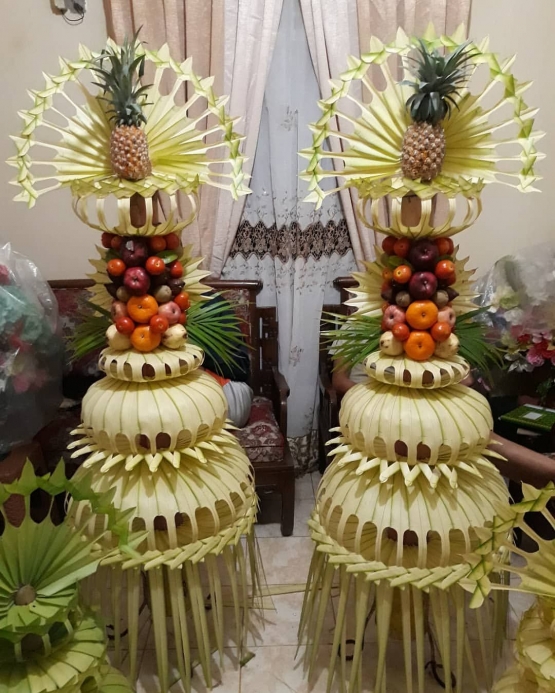 Mengapa Janur Kuning Sering Ditemui dalam Tradisi Jawa  Mengapa Janur Kuning Sering Ditemui dalam Tradisi Jawa