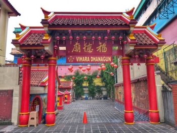 wow 23+ gambar vihara hitam putih