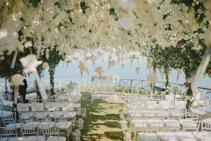 Ilustrasi pernikahan mewah (Sumber: www.bridestory.com)