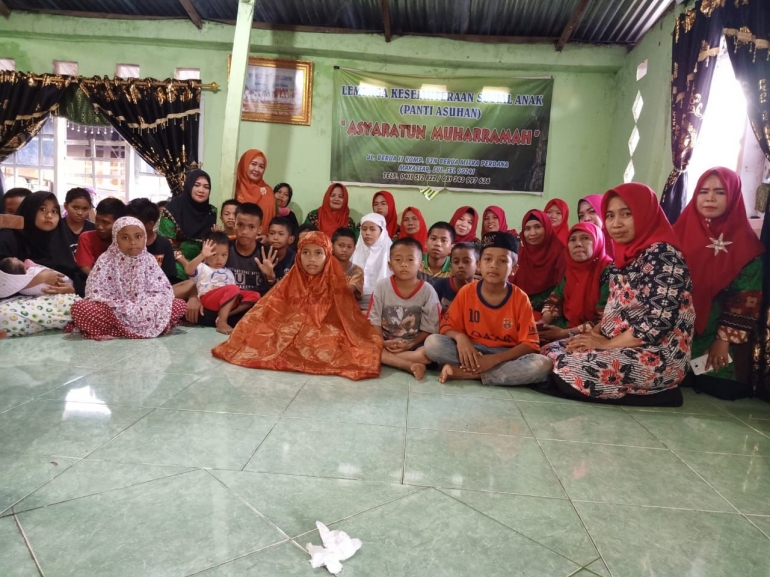 Jalankan Program Jum'at Berkah, DWP Balai Gakkum Wilayah Sulawesi Kunjungi Panti Asuhan (dok. Gakkum Sulawesi)