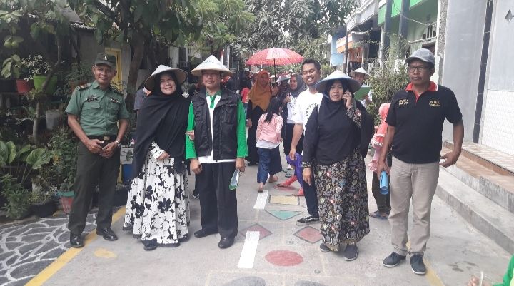 Tim juri berpoto bersama saat penilaian lomba(dokpri)