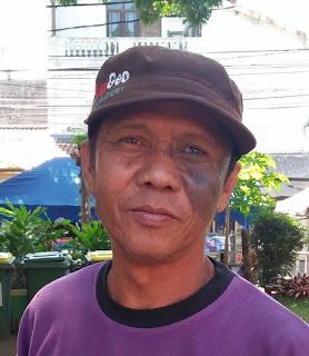 Pak Udin, petugas sampah RW 09 Sukaluyu (dok. YPBB Bandung)