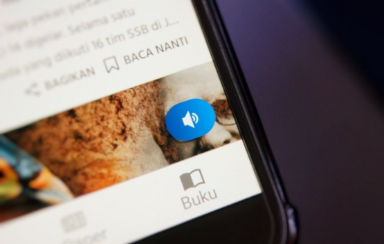 Speaker warna biru untuk mengakses "Tulisan-to-Lisan" (dok. pri).