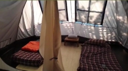 Kamar berupa tenda yang nyaman.(Dokpri)