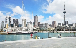 Pemandangan kota Auckland, New Zealand (sumber foto: Gwnaethpwyd: 2012 M01 15)