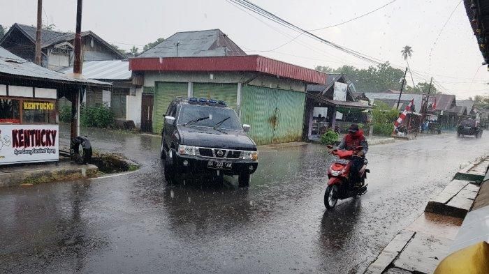 Hujan Turun di Tapin, Kalsel (banjarmasin.tribunnews.com)