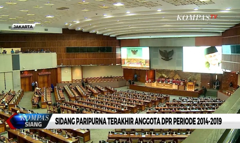 Suasana Sidang Paripurna Terakhir Anggota DPR RI Periode 2014-2019 | kompas.tv