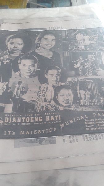 Selebaran atau promo di koran tentang film bakal tayang (dokpri)