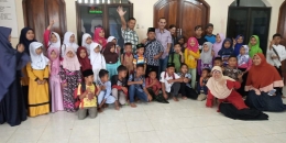 Pak Slamet Riyanto Bersama Relawan Pengajar dan Peserta Temu Pendidik Daerah #1 Komunitas Guru Belajar Banyumas