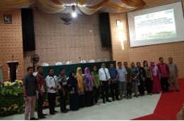 Foto : Bersama Dinas kesehatan Provinsi, Kemenkes dan BBPK Makassar setelah tanda tangan MOU (dokpri).