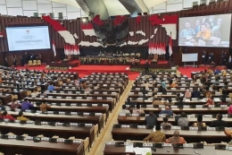 Sidang Paripurna Dihadiri Kurang dari Separuhnya| Sumber: kompas.com/Ihsanuddin