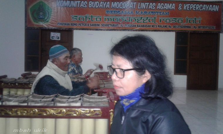 Latihan di Gedung Misiologi Biara SVD Malang