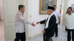 Jusuf Kalla dan Ma'ruf Amin sholat Jum'at bersama (kumparan.com)