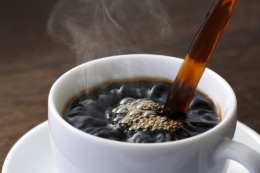 https://kumparan.com/@kumparanfood/riset-kopi-panas-mengandung-kadar-antioksidan-paling-tinggi-1rZgGhiuXWO