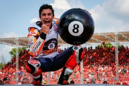 Marc Marquez juara dunia delapan kali, sumber : https://assets-a1.kompasiana.com/items/album/2019/10/06/thai-marc-1-5d99c19a0d82307ec2710ab5.jpg?t=o&v=1200