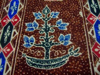 motif Pohon Batang Garing (infobatik.id)