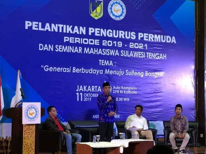 Drs. H. Anwar Hafid saat menjadi narasumber pada Seminar Mahasiswa Sulawesi Tengah di Jakarta 11/10/2019