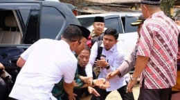 Aksi penusukan terhadap Menko Polhukam,Wiranto, Kamis lalu. Sumber: jogja.tribunnews.com