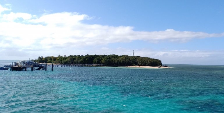 Green Island,salah satu diantara 900 pulau di Great Barrier Reef 