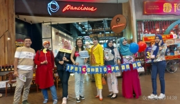 Berpose di depan Cafe Pancious, Pasific Place Mall. Sumber: Kolpri (Koleksi Pribadi)