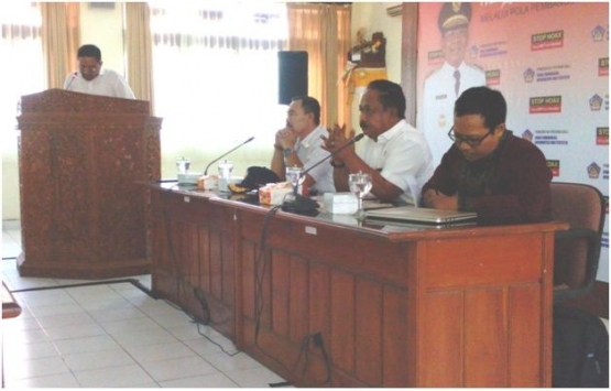 Kompol I Wayan Wisnawa Adiputra , S.I.K., M.Si. dari Kanit Cyber Crime Polda Bali memberikan paparan tentang Menangkal Radikalisme Menjaga Keutuhan NKRI (Sumber: dokumen pribadi)