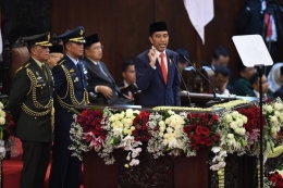 Presiden Jokowi berpidato usai dilantik menjadi presiden, ANTARA FOTO/Akbar Nugroho Gumay
