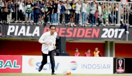 Presiden Jokowi (Foto Panditfootbaall.com) 