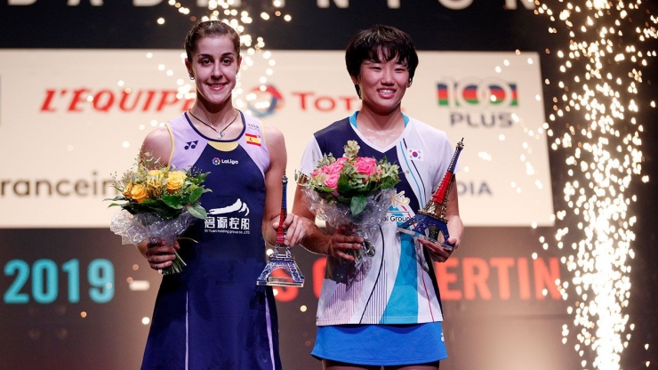 Tunggal putri Korea, An Se-young (kanan) yang baru berusia 17 tahun, jadi juara di French Open 2019. An Se-young mengalahkan Carolina Marin, juara dunia tiga kali asal Spanyol/Foto: tellerreport.com