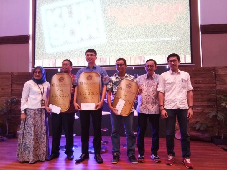 Pemenang 1, 2, dan 3 Blog Competition Bank Indonesia (dok. Aal Arby Soekiman)