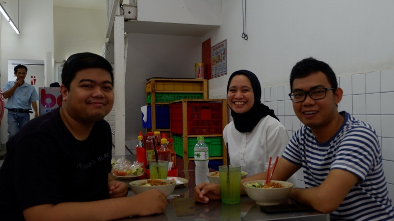 Tidak sulit menemukan makanan Halal di Ho Chi Minh City. Restoran B B - Bn B Nam B hanya menjual Pho daging sapi (dokumentasi pribadi)