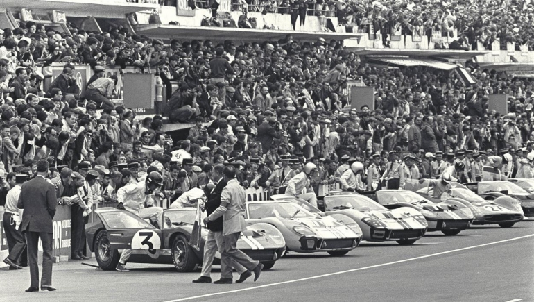 Suasana menjelang balap di le Mans 24 Hour 1966 (Dokumentasi Ford Motor Company)