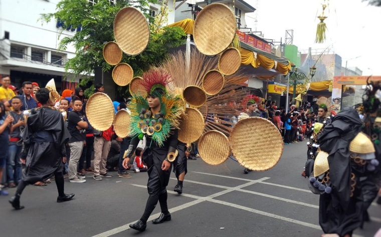 Jogja Fashion Carnival 2022 Sampah sampah Cantik yang Jogja Fashion Carnival 2022 Sampah sampah Cantik yang
