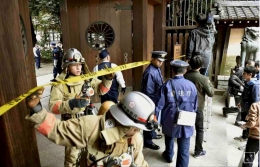 Ledakan WC kintroversial di Yadukuni Shrine (Foto Reuter)