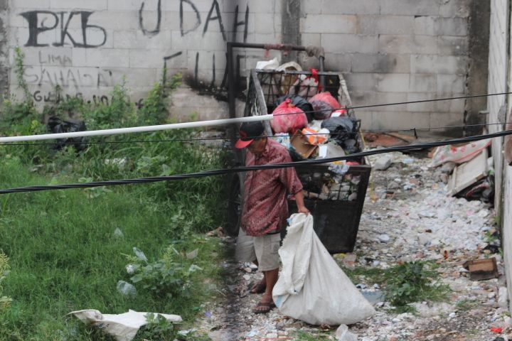 kumuhnya Jakarta yang selalu menjadi masalah kompleks yang bikin merinding para pemimpin (Foto oleh Joko Dwiatmoko)