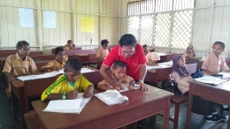 Proses belajar mengajar di SD Negeri Mbait, Sabtu, (19/10/2019). Dok.pribadi.