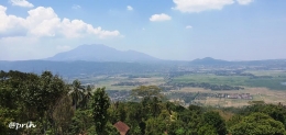 Nenatap G. Ungaran dari Gili Pesona Jrakah (dok pri)